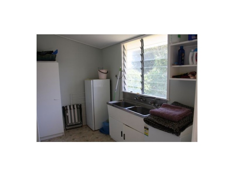 86 Dundas Street, Granville QLD 4650