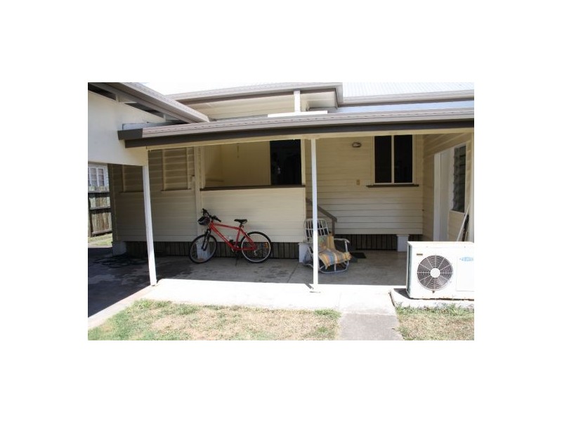 86 Dundas Street, Granville QLD 4650