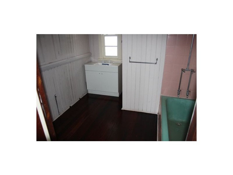 20 Doon Villa Avenue, Maryborough QLD 4650