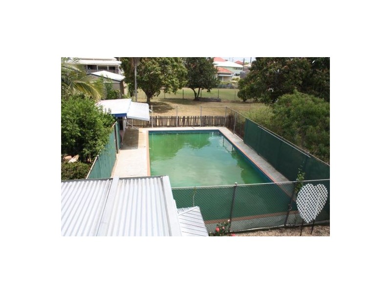 90 Tooley Street, Maryborough QLD 4650