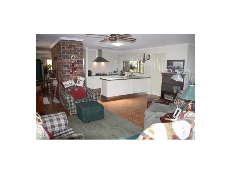 32 Koala Crescent, Tinana QLD 4650