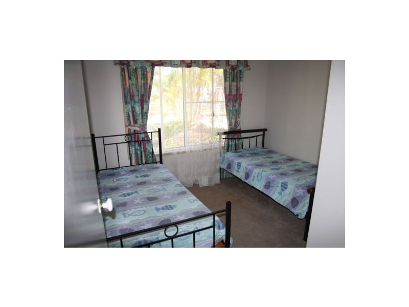 169 Philip Drive, Teddington QLD 4650