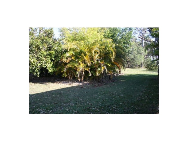 169 Philip Drive, Teddington QLD 4650