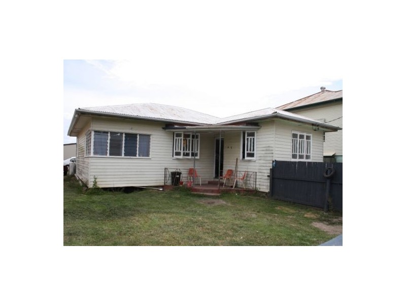 82 Churchill Street, Maryborough QLD 4650