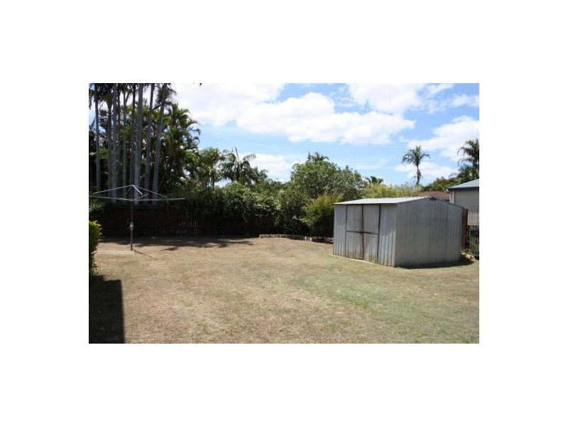 18 High Street, Tinana QLD 4650
