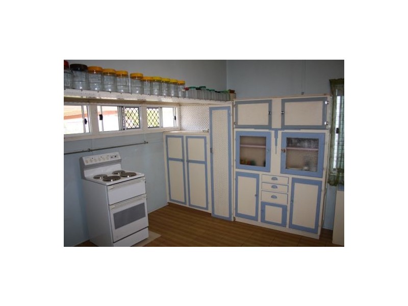 27 Crown Street, Maryborough QLD 4650