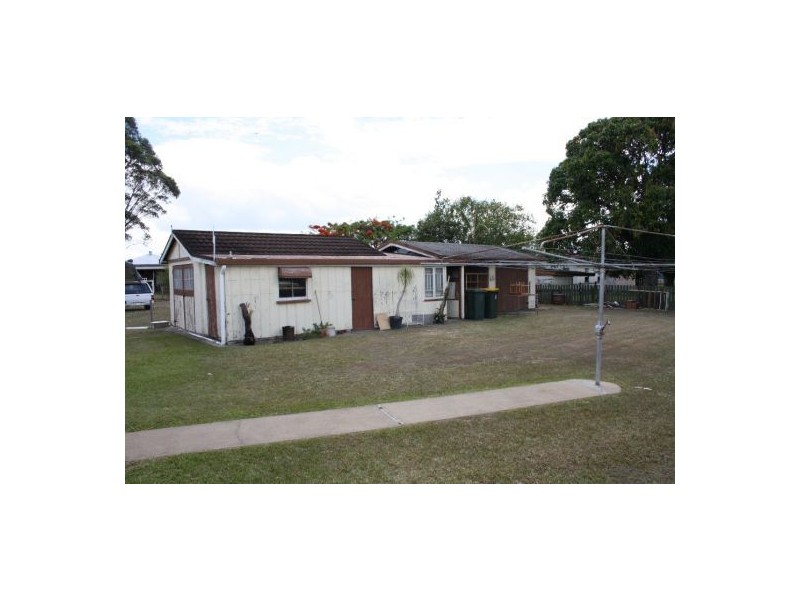 27 Crown Street, Maryborough QLD 4650