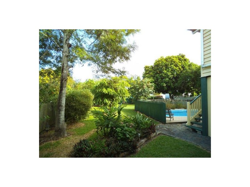 10 Demaine Street, Maryborough QLD 4650