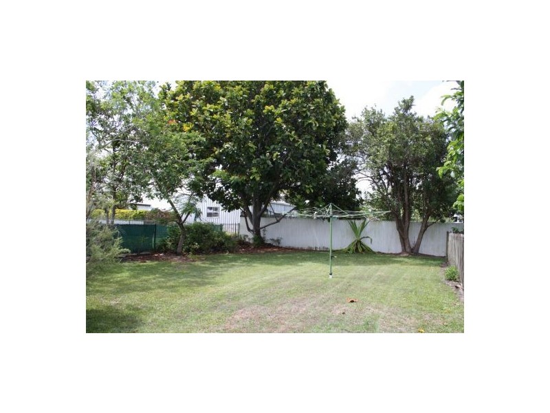 10 Demaine Street, Maryborough QLD 4650