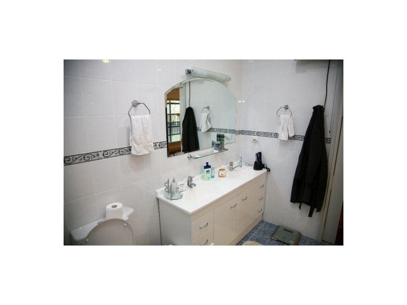 150 Ferry Road, Yengarie QLD 4650