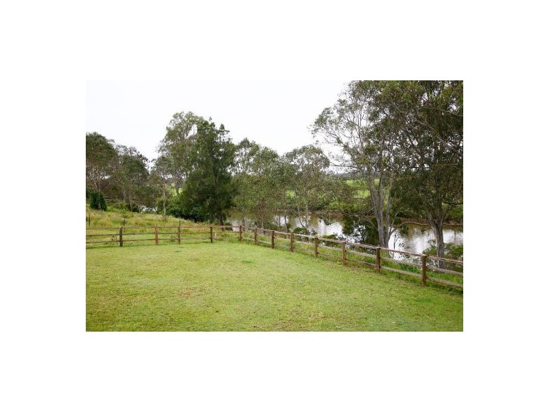 150 Ferry Road, Yengarie QLD 4650