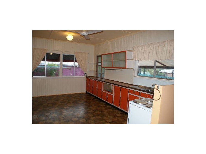 6 Bedford Street, Maryborough QLD 4650