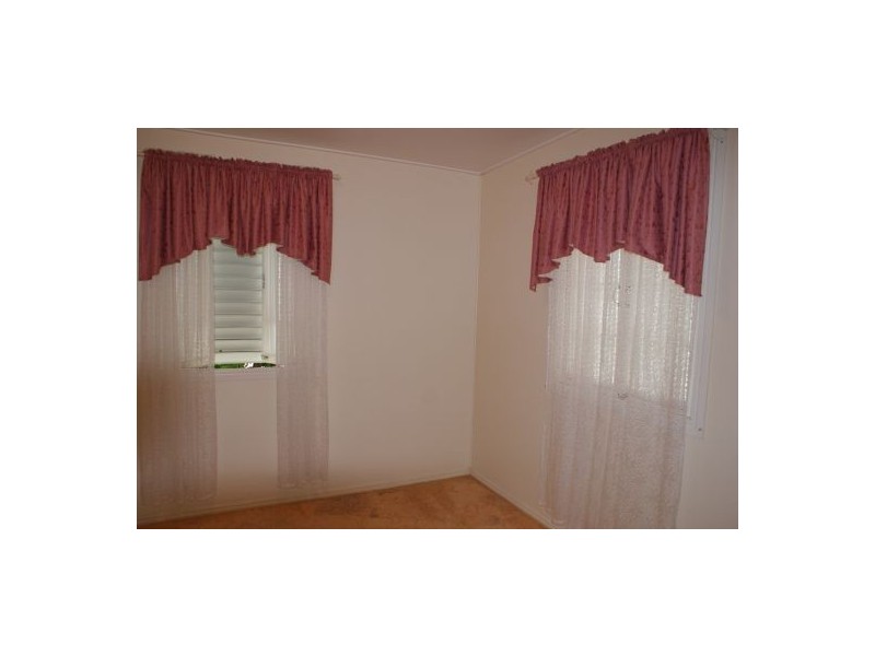 11 Meredith Street, Maryborough QLD 4650