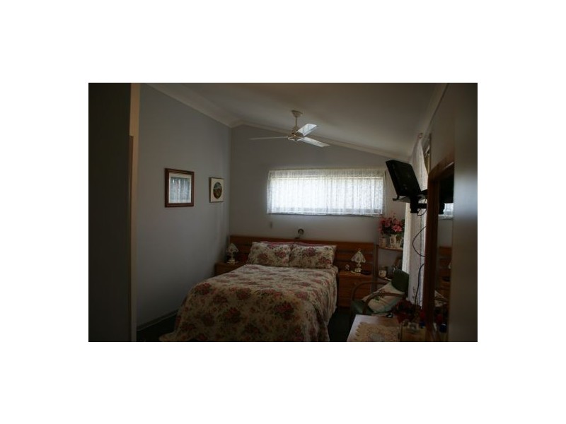 18 Gladstone Street, Maryborough West QLD 4650