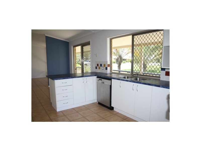 40 Haydn Drive, Kawungan QLD 4655