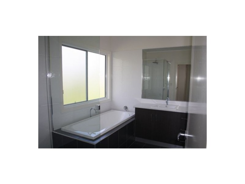 255 Iindah Road East, Tinana QLD 4650