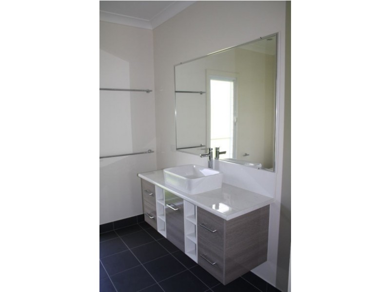 255 Iindah Road East, Tinana QLD 4650