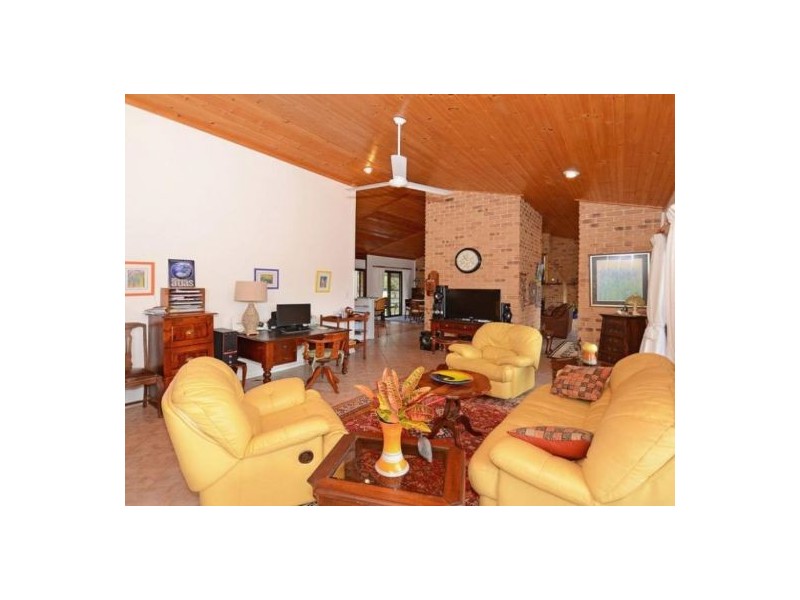637 Noble Road, Susan River QLD 4655