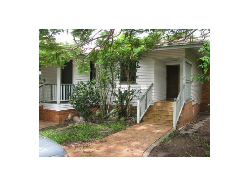25 Errol Street, Maryborough QLD 4650