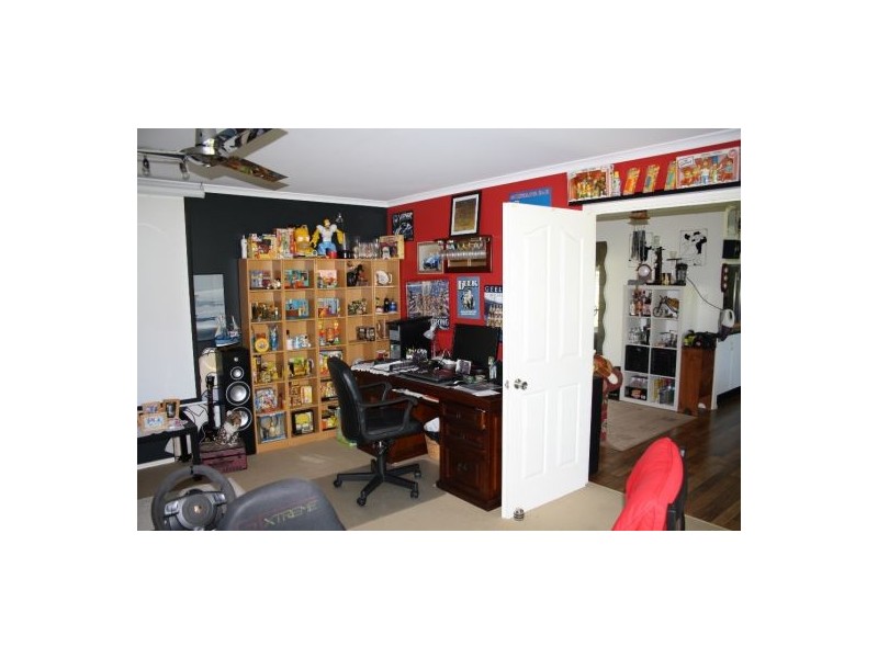 89 Woocoo Drive, Oakhurst QLD 4650