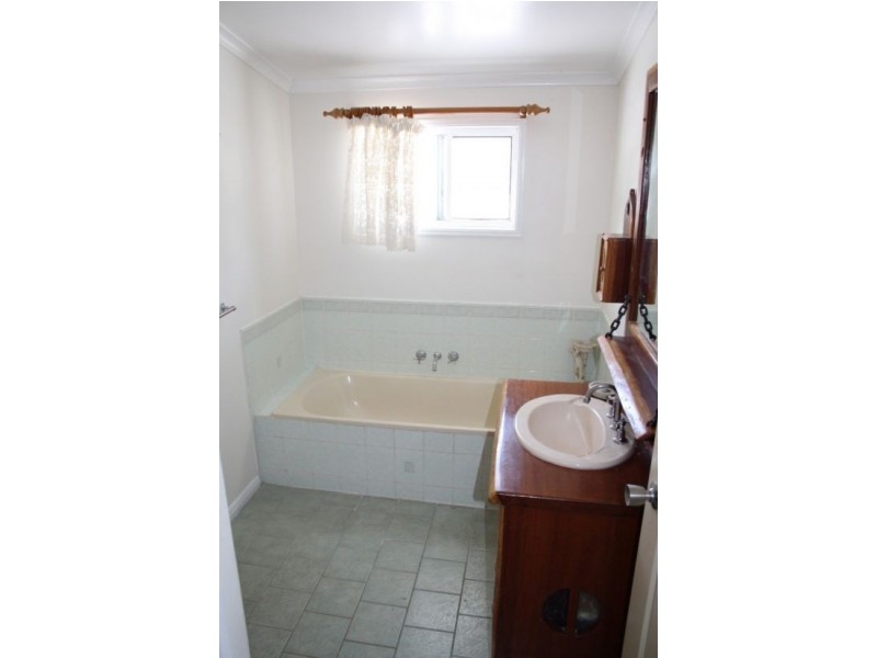 86 Pleasant Street, Maryborough QLD 4650