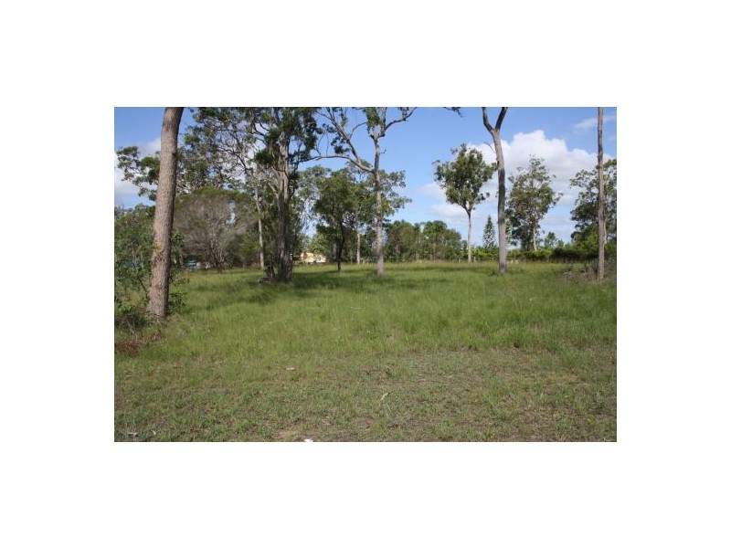 229 Woocoo Drive, Oakhurst QLD 4650