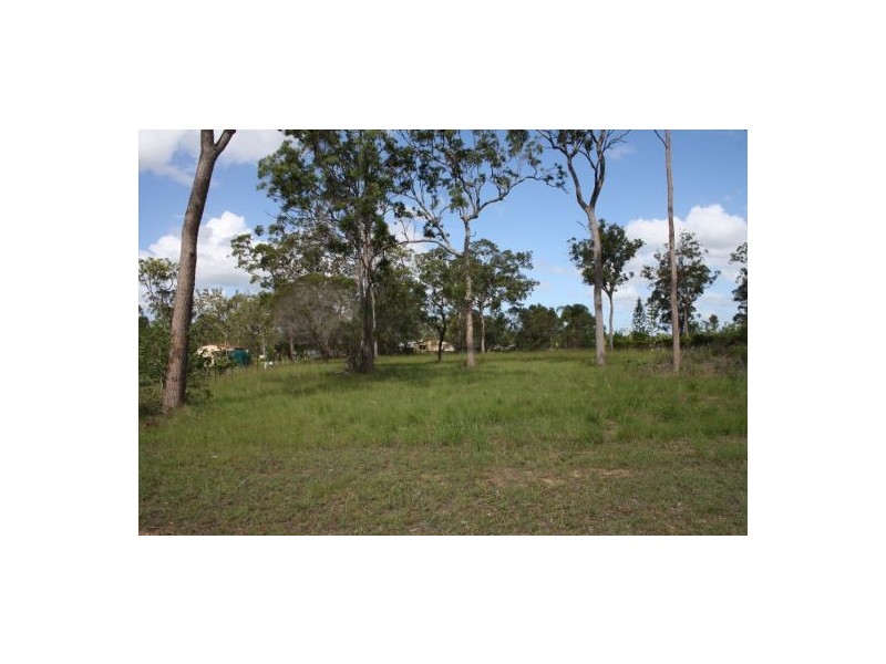 229 Woocoo Drive, Oakhurst QLD 4650