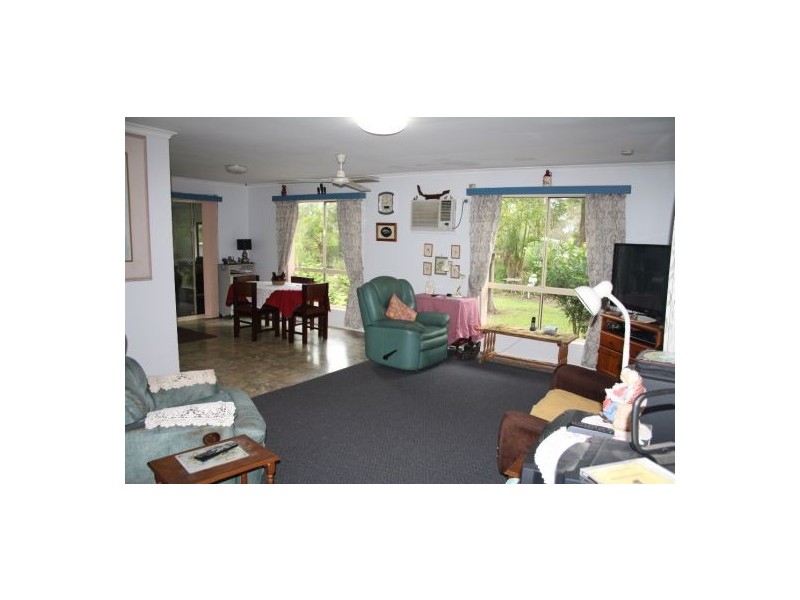 62 Amanda Avenue, Oakhurst QLD 4650