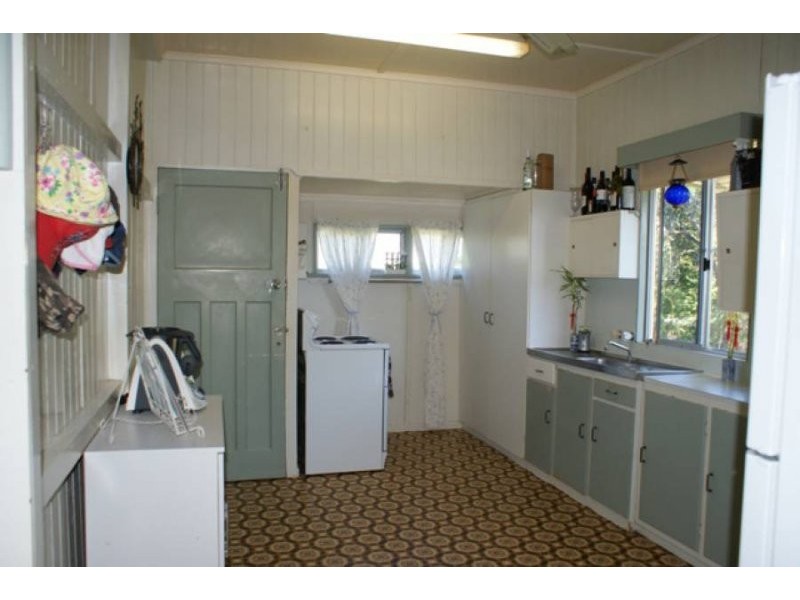 121 Arnaud Street, Granville QLD 4650