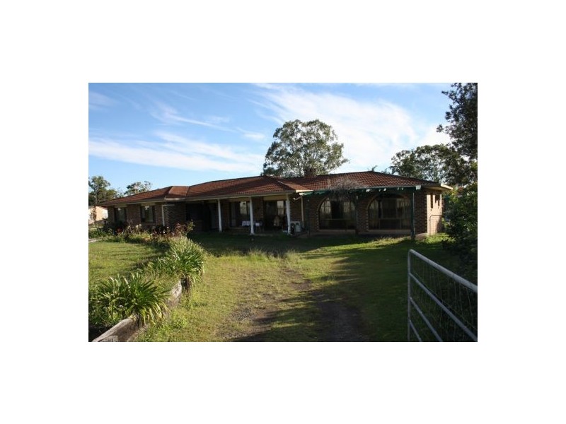 11 Neil Road, Maryborough West QLD 4650