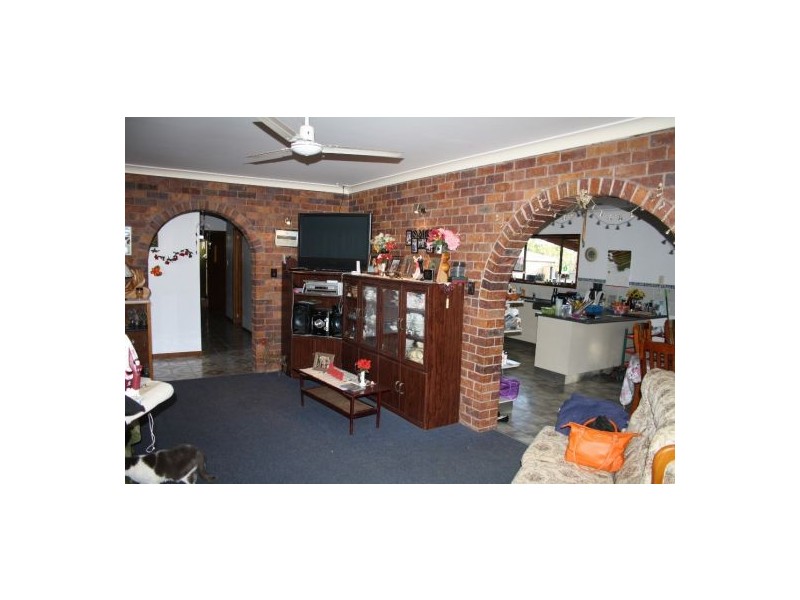 11 Neil Road, Maryborough West QLD 4650