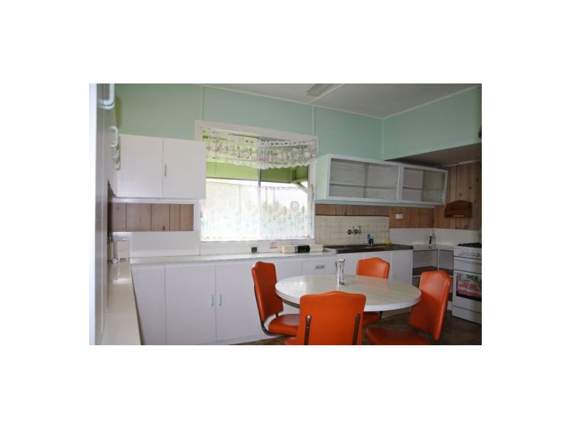 25 Pearson Street, Granville QLD 4650