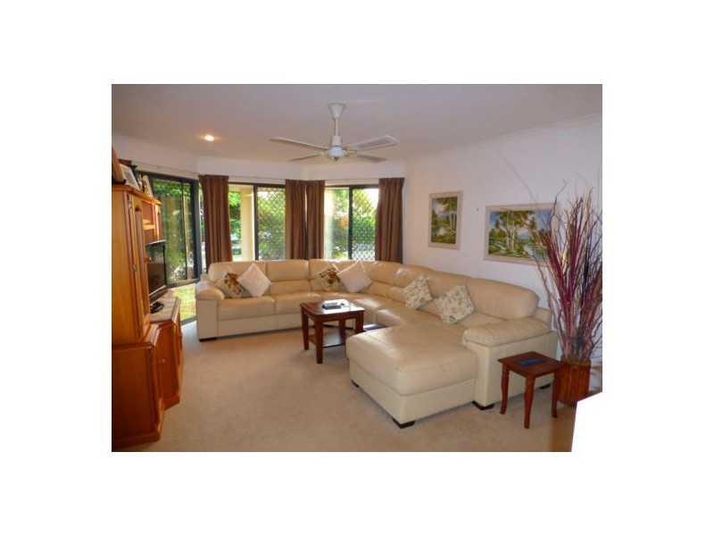 11 Bromiley Court, Dundowran QLD 4655