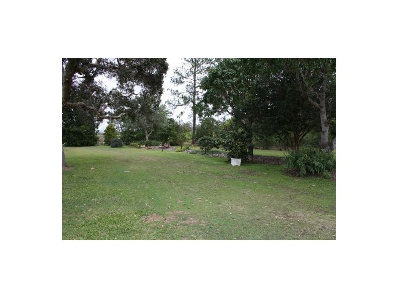44 Churchill Mine Road, Dundathu QLD 4650
