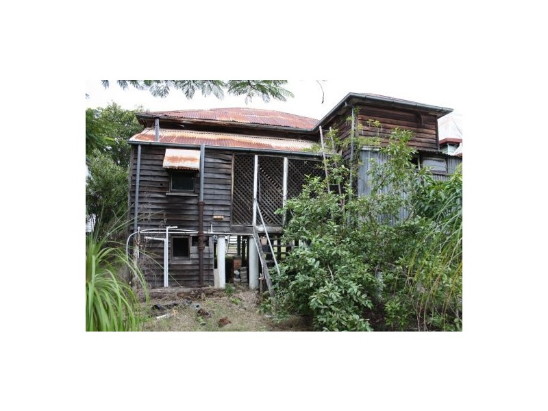 82 Fort Street, Maryborough QLD 4650