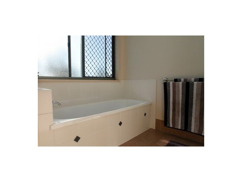 22 Sunny Court, Yengarie QLD 4650