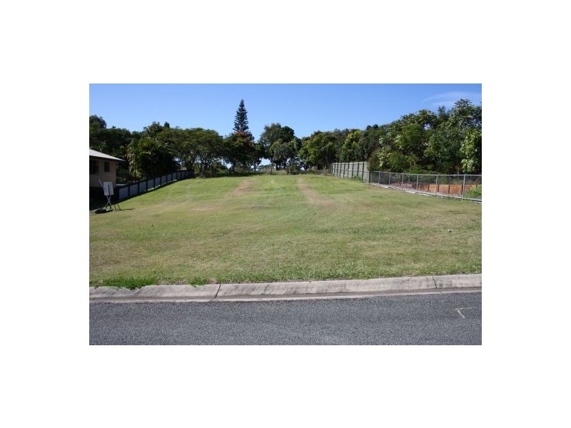 4 Dale Street, Tiaro QLD 4650