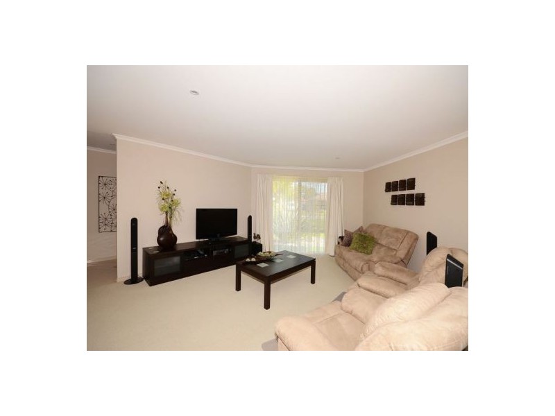 11 Lakeridge Drive, Dundowran QLD 4655