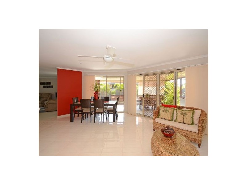 11 Lakeridge Drive, Dundowran QLD 4655