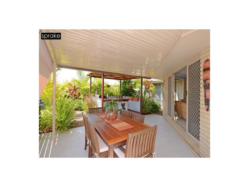 11 Lakeridge Drive, Dundowran QLD 4655