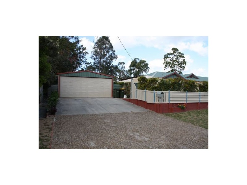 65 Lenthall Street, Aldershot QLD 4650