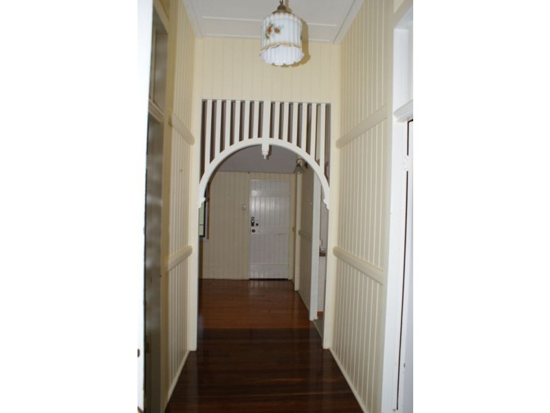 122 Woodstock Street, Maryborough QLD 4650