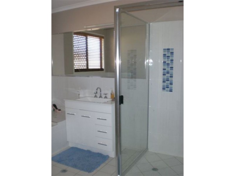 16 Maryborough Street, Granville QLD 4650