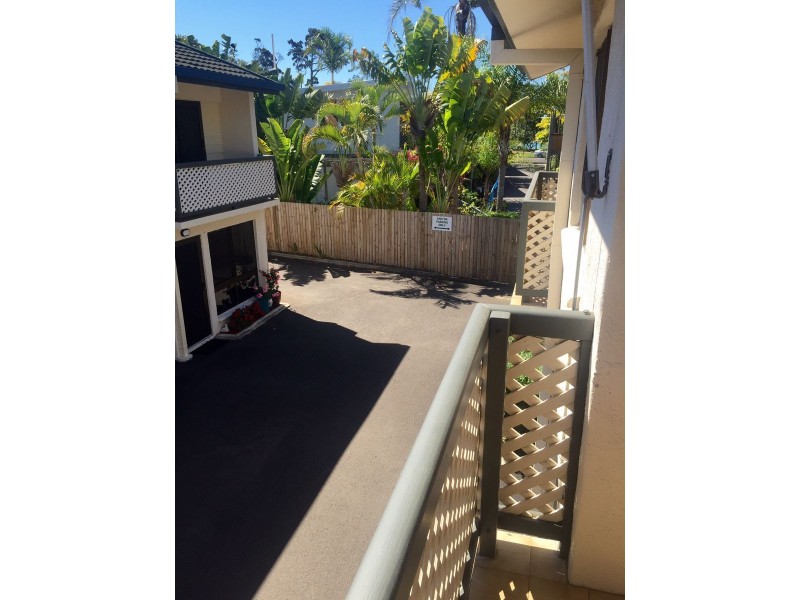 9/10 McKean Road, Scarness QLD 4655