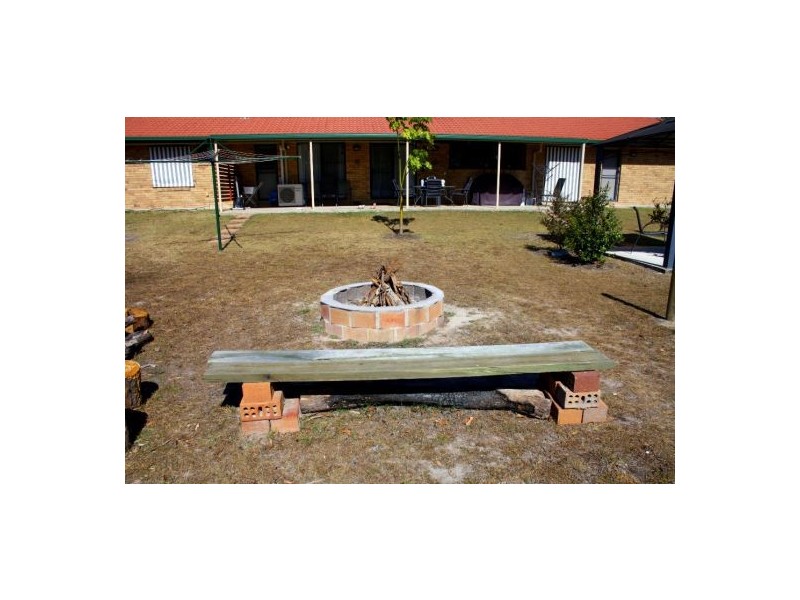15 Lachlan Drive, Oakhurst QLD 4650
