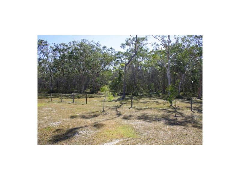 15 Lachlan Drive, Oakhurst QLD 4650
