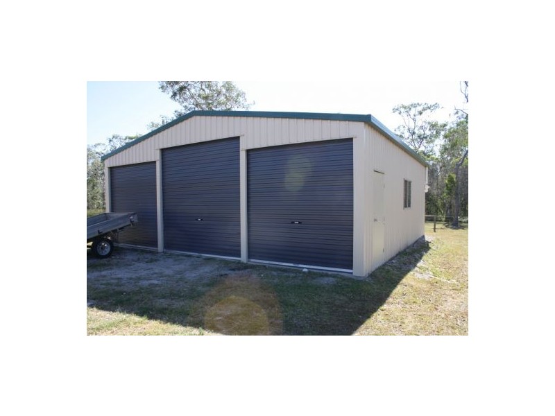 15 Lachlan Drive, Oakhurst QLD 4650