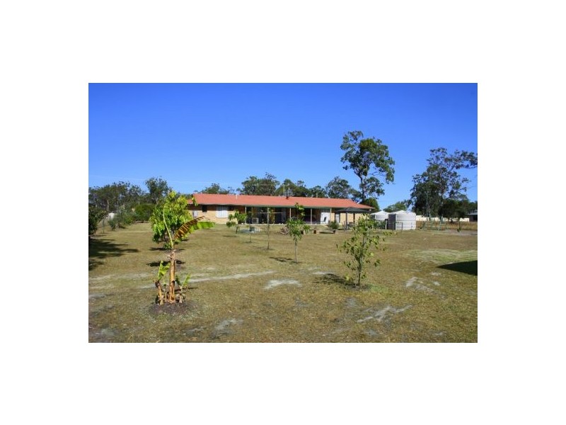 15 Lachlan Drive, Oakhurst QLD 4650