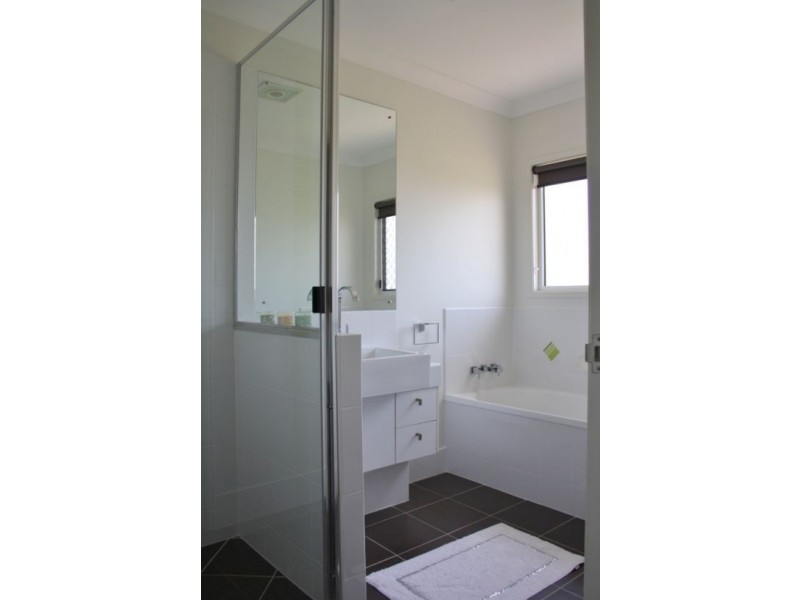 78 Charles Bruce Drive, Oakhurst QLD 4650