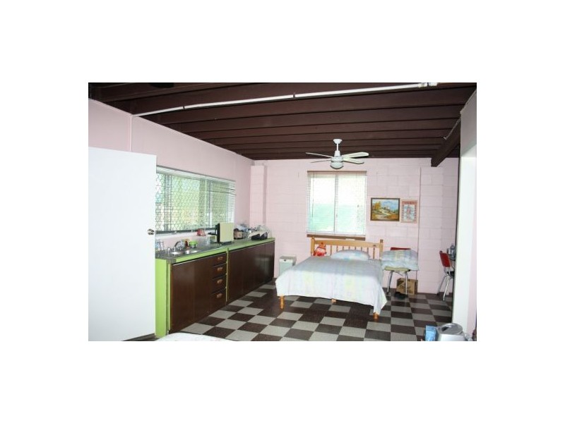 39 Davies Road, Boonooroo QLD 4650